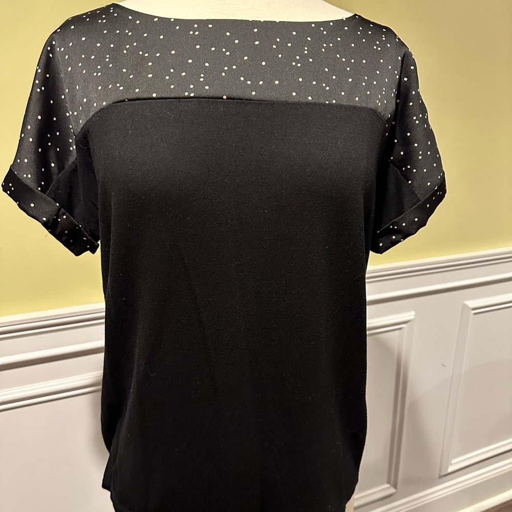 Ann Taylor short sleeve shirt - Size M